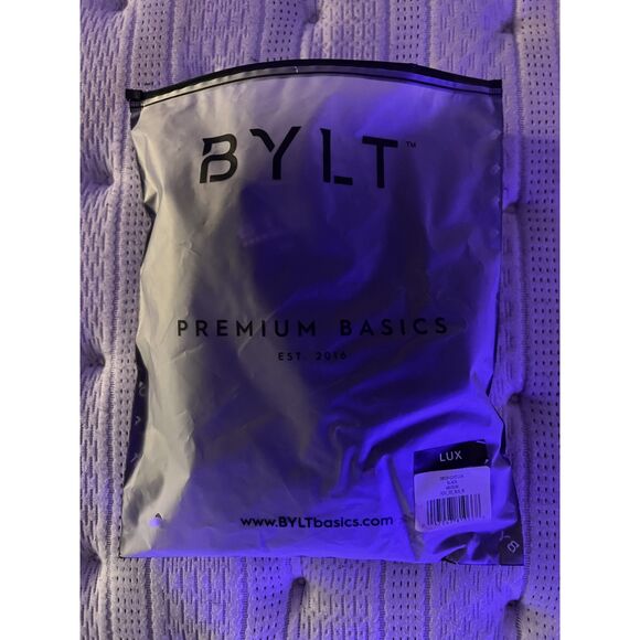 Drop-Cut: LUX T-Shirt (Mens's Medium) - Picture 3 of 5